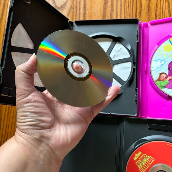 4 Barney DVDs & 1 Elmo DVD-Make Believe Colorful World Springtime Fun Special - Picture 5 of 9